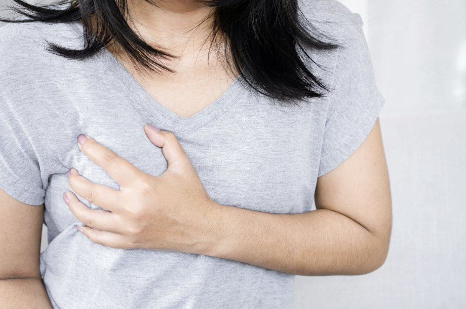 tantangan trimester pertama, mual saat hamil, kelelahan saat hamil, pusing saat hamil, morning sickness, nyeri payudara, Bunda, si Kecil